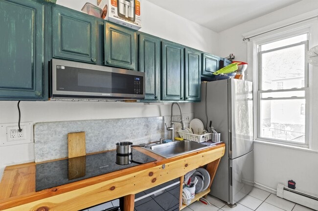 Building Photo - 56 Prospect St