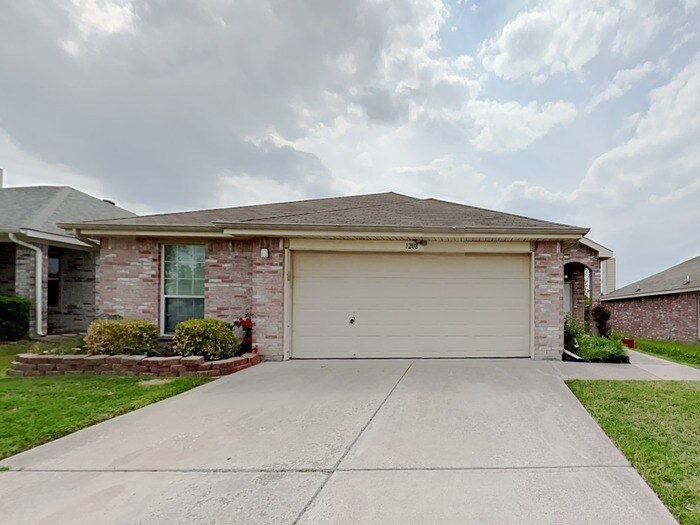 1208 Varacruz Dr, Arlington, TX 76010 House for Rent in Arlington, TX