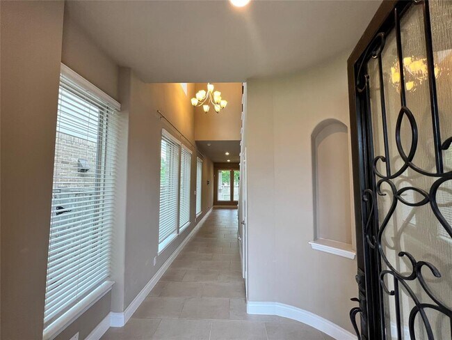 Building Photo - 9527 Scanlan Heights Ln