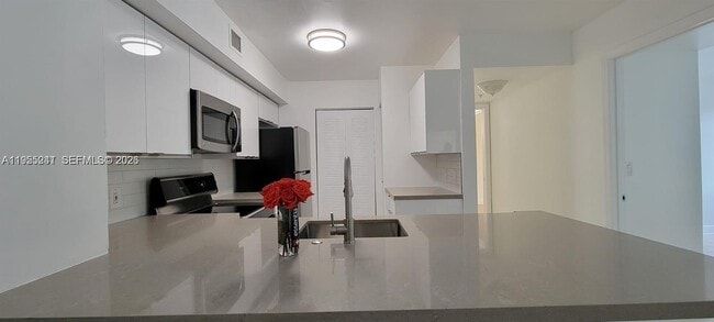 Foto del edificio - 12124 St.Andrews Pl