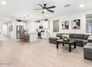 Building Photo - 8229 E Jan Ave