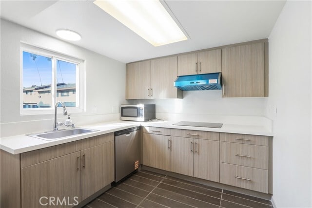 Foto del edificio - 112 N Primrose Ave