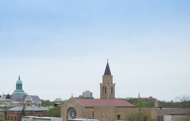 Foto del edificio - 811 Lytle S St