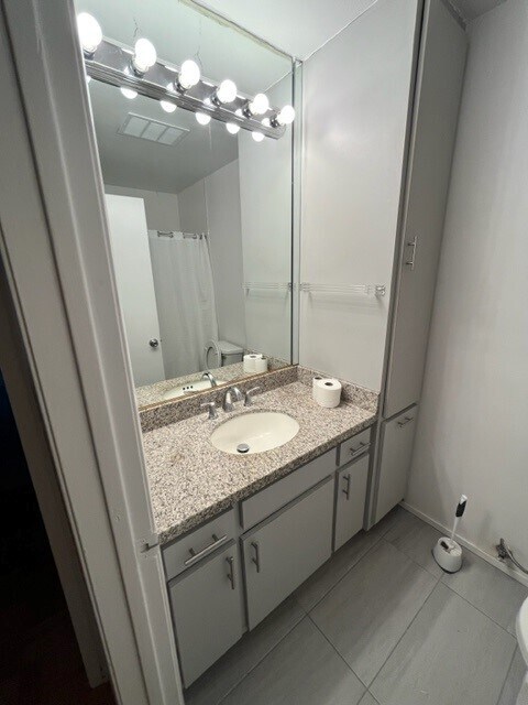 Foto del edificio - 8530 Holloway Dr