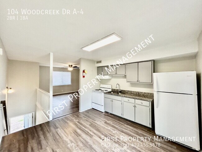 Foto del edificio - 104 Woodcreek Rd