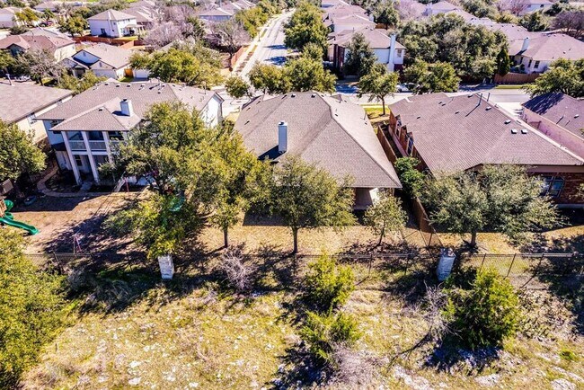 Building Photo - 10936 Quarry Oaks Trail