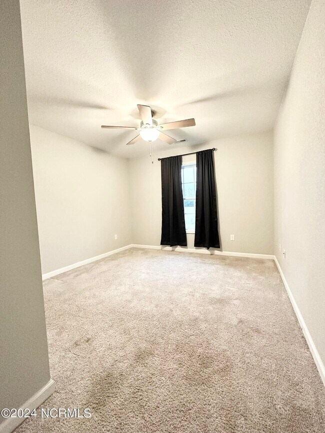 Building Photo - 118 Nugget Trl
