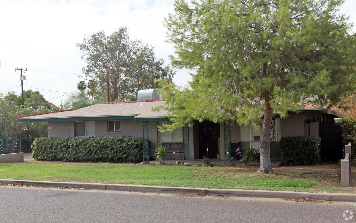 Foto del edificio - 1307 E Colter St