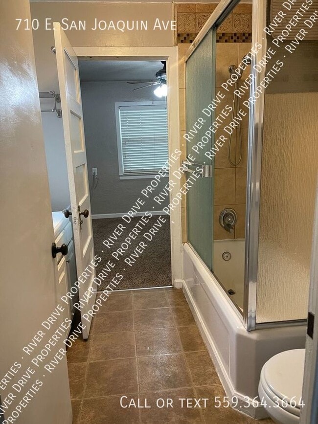 Building Photo - Tulare 2-Bedroom!
