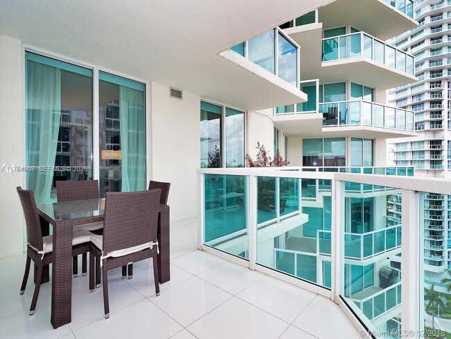 Building Photo - 250 Sunny Isles Blvd