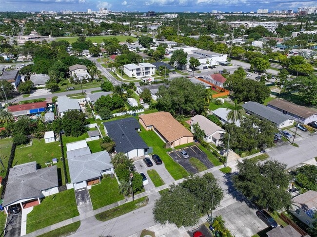 Building Photo - 34 SW 7th St