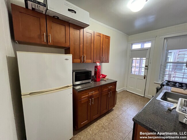 Building Photo - 116 Washington St