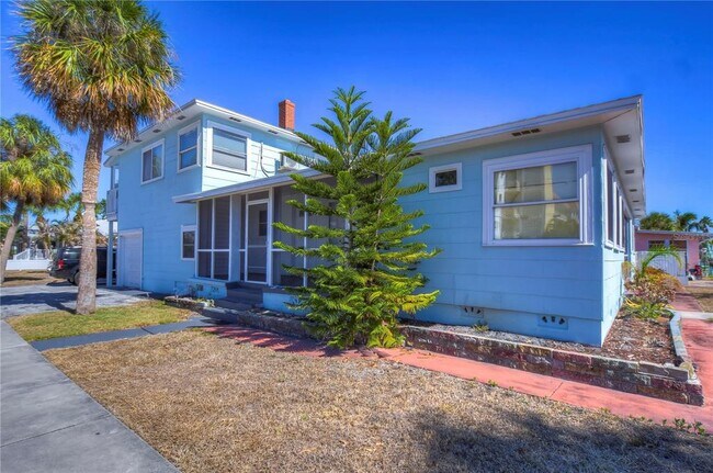 Building Photo - 5737 Shore Blvd S