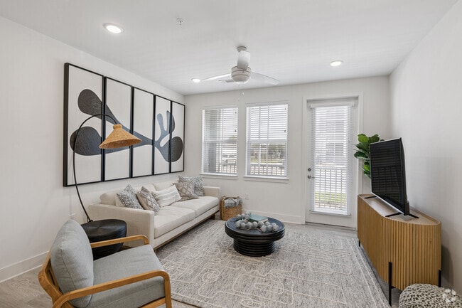 B1 - 2BR, 2BA - 1,021SF - Living Room - Anchor Pointe Apartments