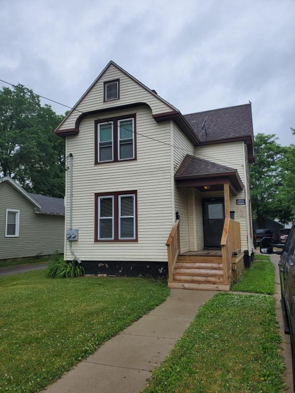Primary Photo - 1034 3rd Street Beloit, WI 53511