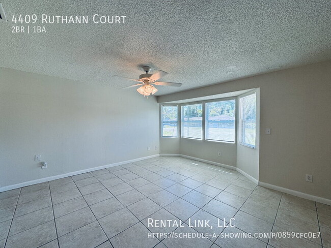 Foto del edificio - 4409 Ruthann Ct