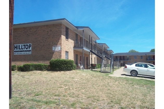 Building Photo - Hilltop Apartments