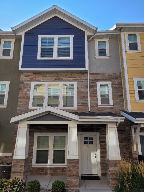 Building Photo - 332 N 725 E