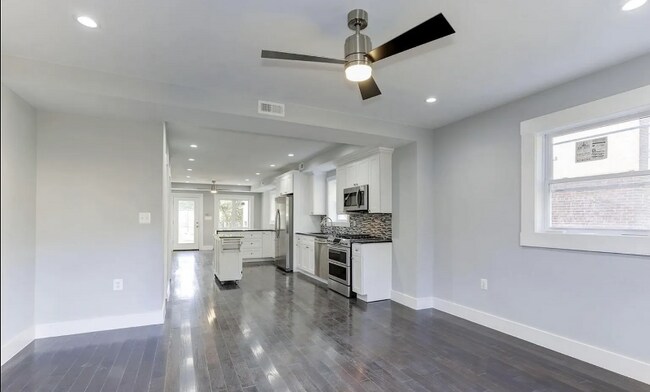 Foto del edificio - 3966 East Capitol St NE