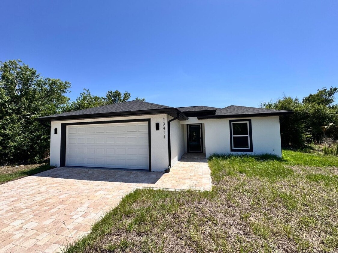 Foto principal - New Home Port Charlotte House For Rent
