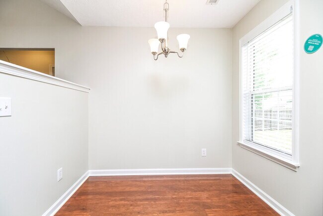 Foto del edificio - 615 Zellwood Dr