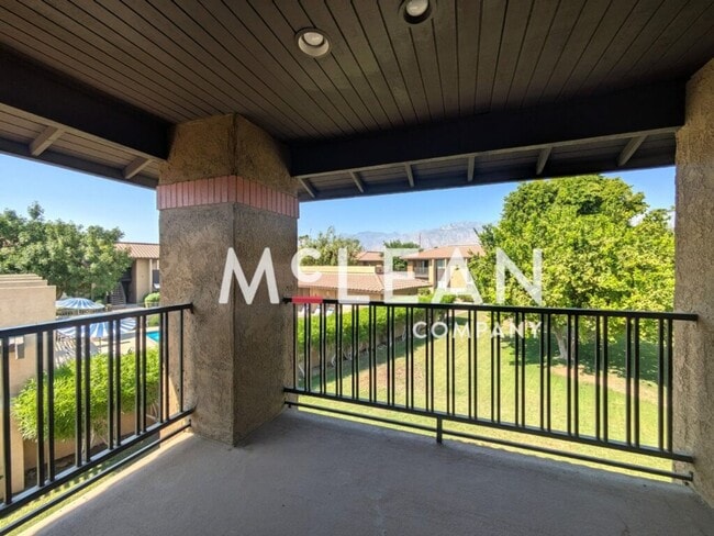 Foto del edificio - Stylish 2-Bedroom Condo with Stunning View...