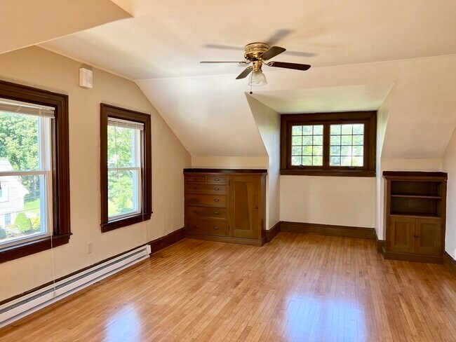 Foto del edificio - 38 Crescent St