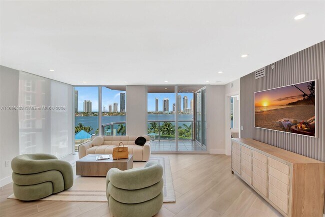 Foto del edificio - 3370 Hidden Bay Dr