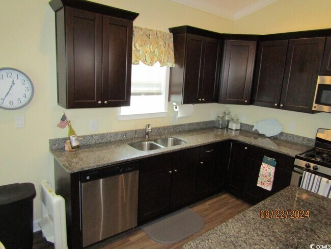 Foto del edificio - 4335 Grand Harbour Blvd