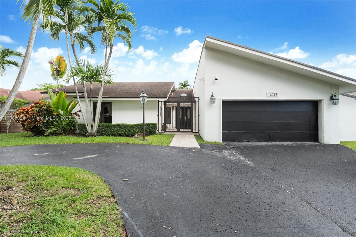 Foto principal - 12715 SW 96th Terrace