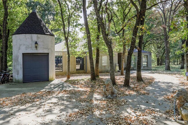 Foto del edificio - 2201 Timber Creek Trail