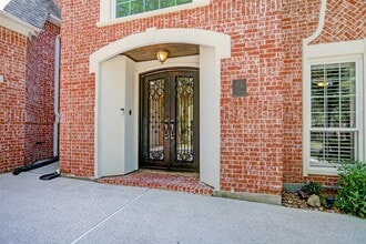 Building Photo - 14 Twilight Glen Ct