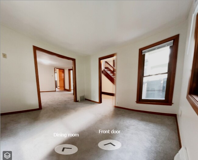 Living Room - 622 E Jefferson St