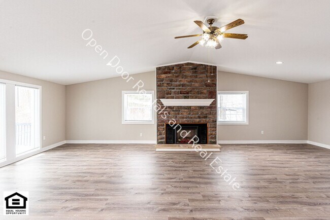 Building Photo - 4 bedroom home now available!