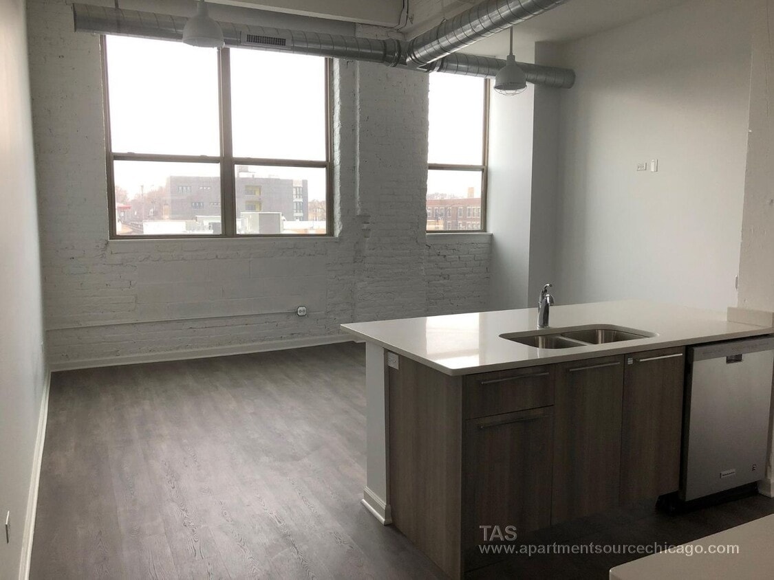 Loft-style condo-quality 3 Bed/2 ba IN UNIT LAUNDRY - Loft-style condo-quality 3 Bed/2 ba IN UNIT LAUNDRY