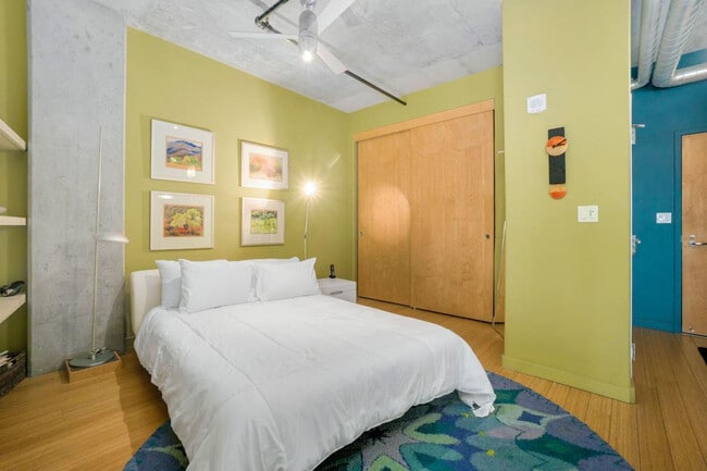 Foto del edificio - 1475 Delgany St