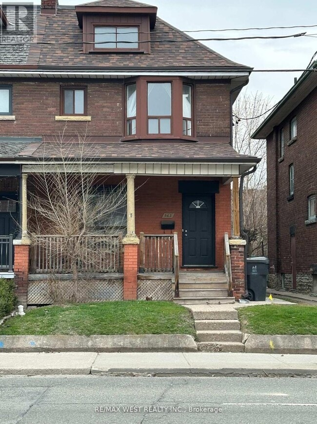 Building Photo - 563 Ossington Ave