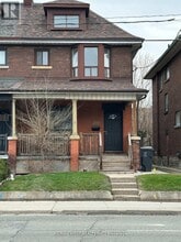 Building Photo - 563 Ossington Ave