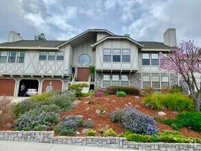Building Photo - 7183 Brooktree Ct