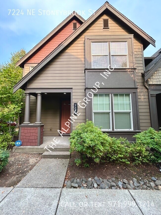 Building Photo - End Unit in Orenco Station!