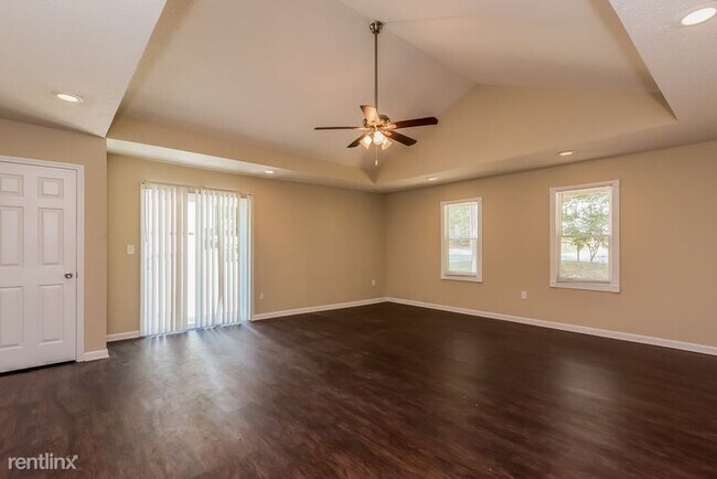 Foto del edificio - 3 br, 3 bath House - 2300 CHESTNUT LOG DRIVE