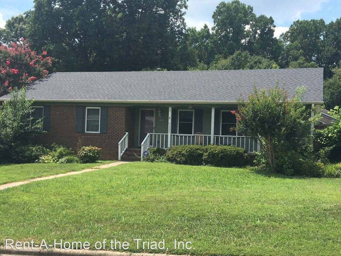 4305 Goldenrod Dr, Greensboro, NC 27455 House Rental in Greensboro