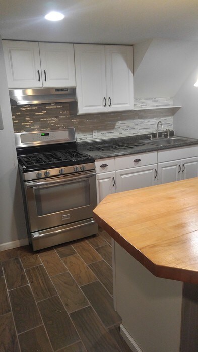 Foto del edificio - 15 Mallard Ave