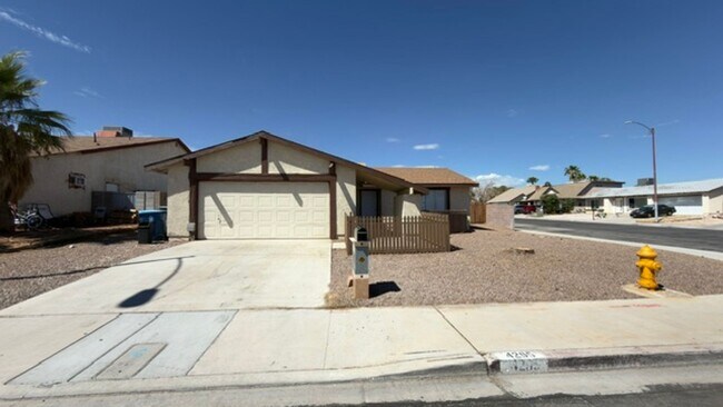 Foto del edificio - 4295 Sunnyview Ct