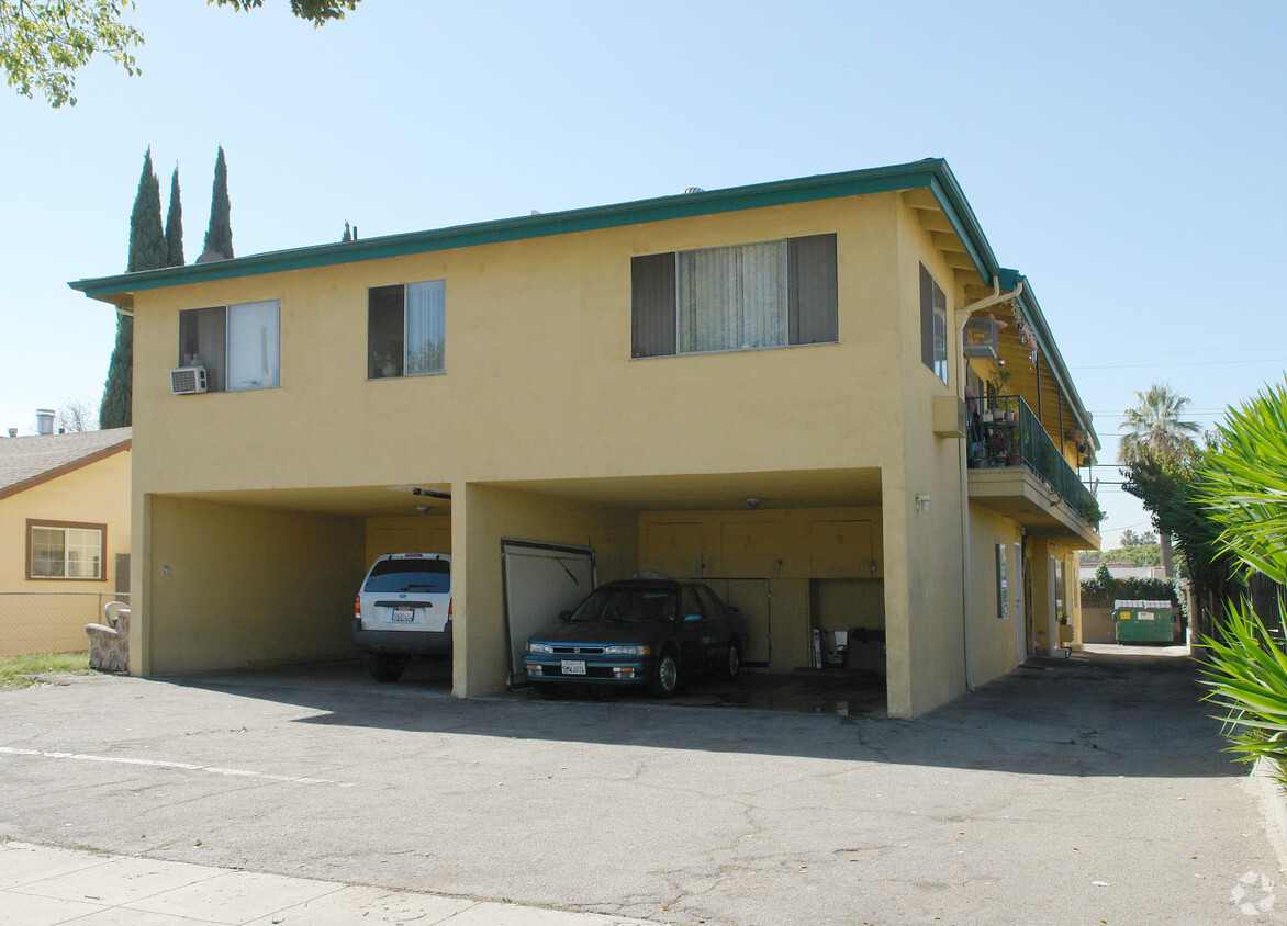 Primary Photo - 3422 Casitas Ave