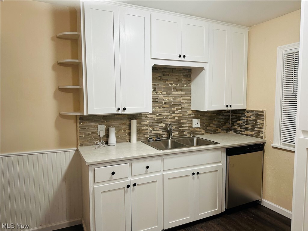 Foto principal - 2651 Robindale Ave