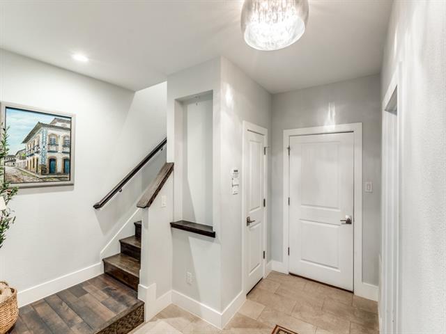 Foto del edificio - 5930 Hudson St