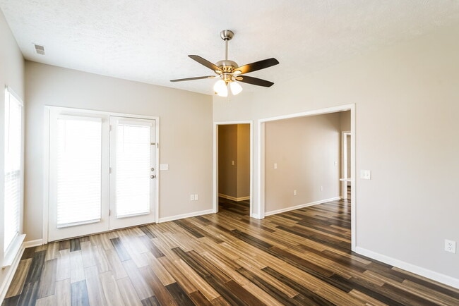 Building Photo - 2821 Painted Pony Dr
