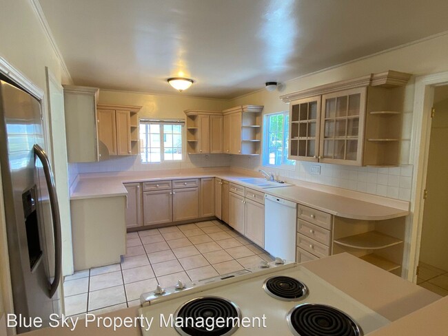 Foto del edificio - 4 br, 2 bath House - 137 Toledo St