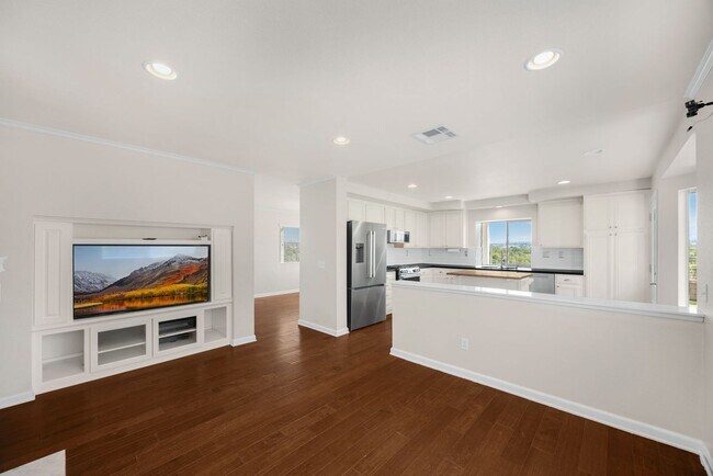 Foto del edificio - 934 Big Spring Ct